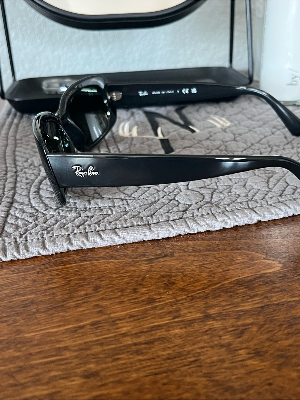 Ray-Ban Women's Polished Black Oval Sunglasses RB 4122 - like new w/receipt - Picture 8 of 15
